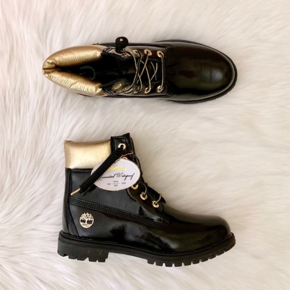 Timberland Premium 6” Black Patent Leather Boots - Picture 4 of 8